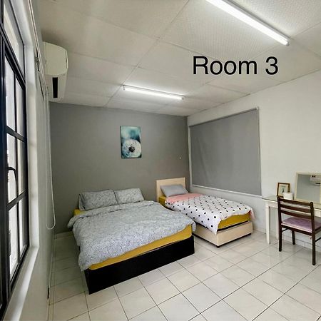 Low Season Promotion! 4B12B Max 19 Pax Party House Ipoh Bagian luar foto