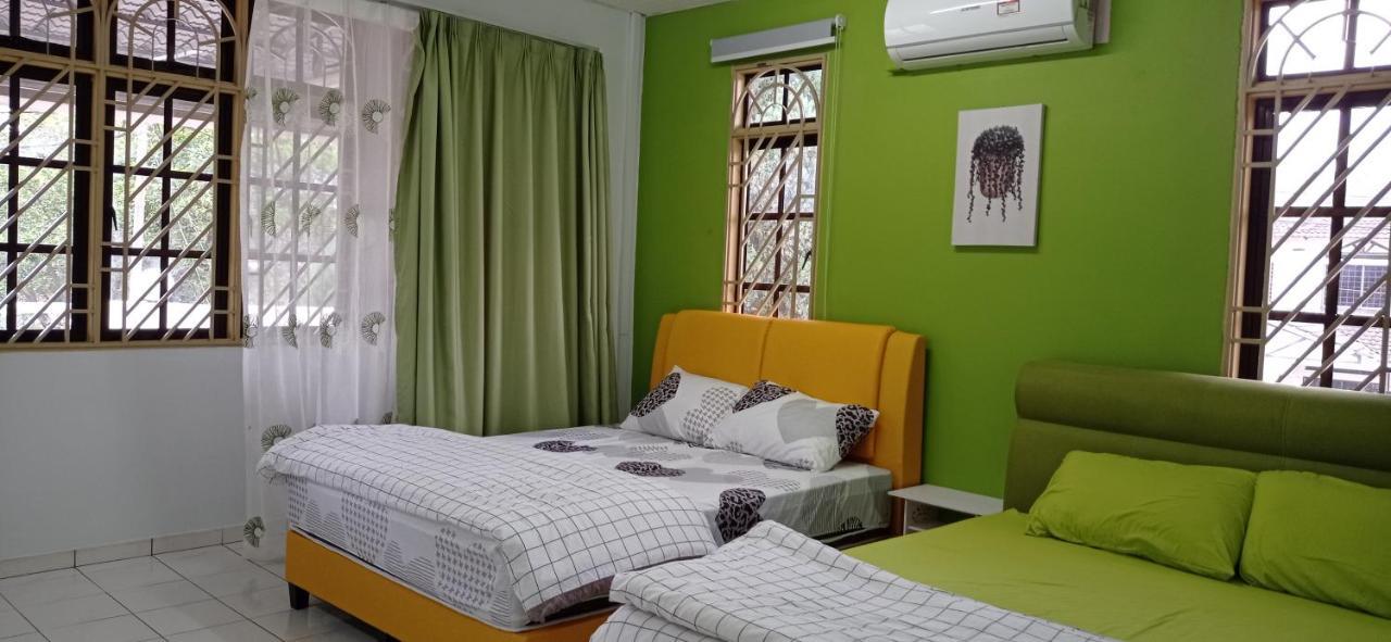 Low Season Promotion! 4B12B Max 19 Pax Party House Ipoh Bagian luar foto