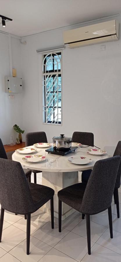 Low Season Promotion! 4B12B Max 19 Pax Party House Ipoh Bagian luar foto